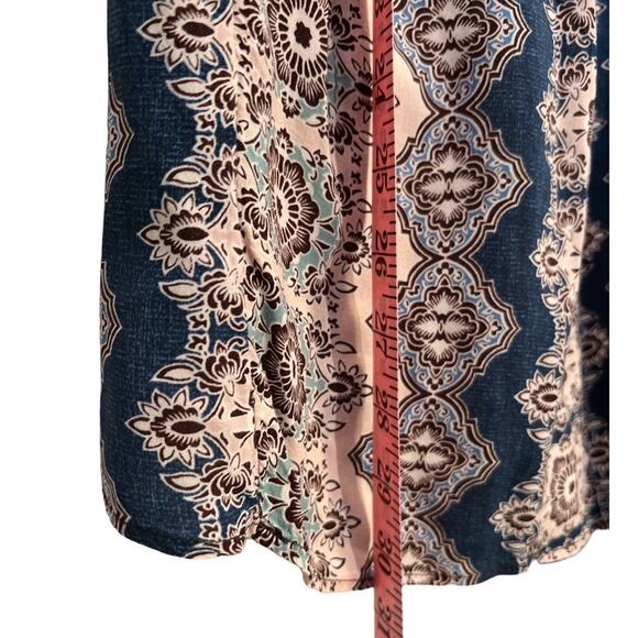 BCBGeneration Scoop Neck Short Sleeve Shorts Romper Sz XS Pink Blue Boho Pull On - Picture 10 of 12